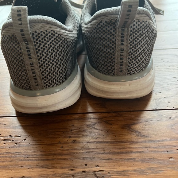 APL  Techloom Pro W Propelium Womens Size 8.5 Gray Lace Up Sneakers - Picture 3 of 4